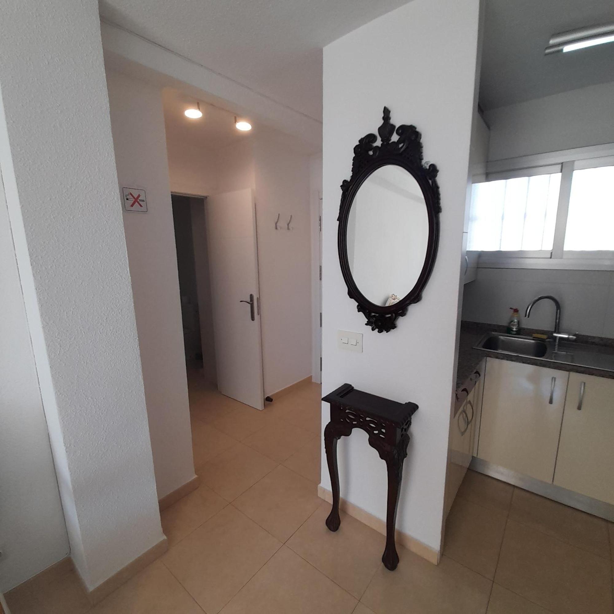 Alhambra Rincon De Loix Benidorm-sea View-free Parking, Wi-fi, Pool, New Air Conditioning Appartamento